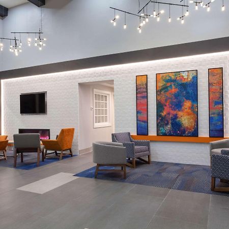 מלון פורט מאיירס La Quinta By Wyndham Ft. Myers - Sanibel Gateway מראה חיצוני תמונה