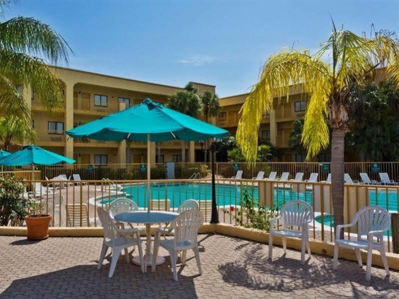 מלון פורט מאיירס La Quinta By Wyndham Ft. Myers - Sanibel Gateway מראה חיצוני תמונה