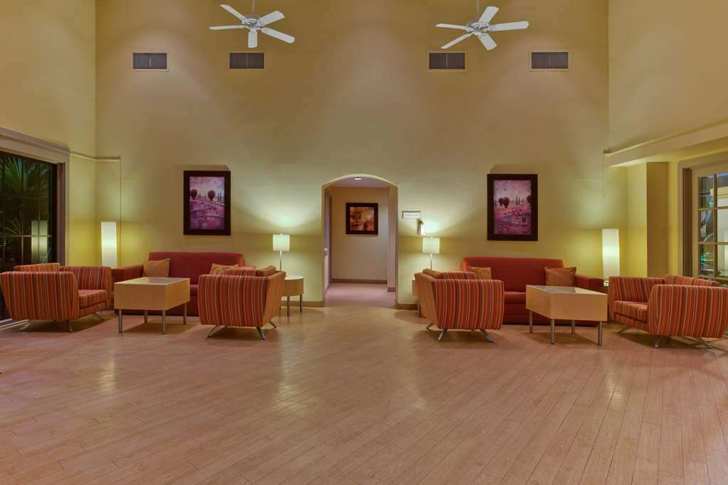 מלון פורט מאיירס La Quinta By Wyndham Ft. Myers - Sanibel Gateway מראה פנימי תמונה